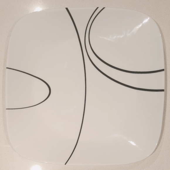 SOLD Corelle Tableware Dinner Plates x4 - Picture 1 of 2